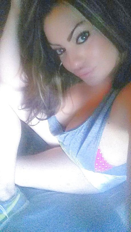 24P Thick latina milf