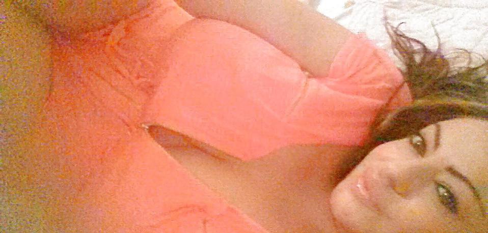 24P Thick latina milf