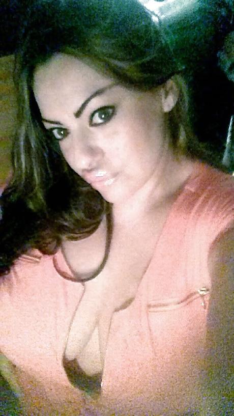 24P Thick latina milf