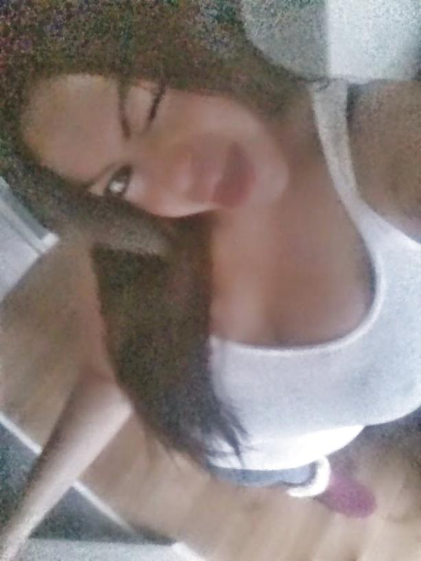 24P Thick latina milf