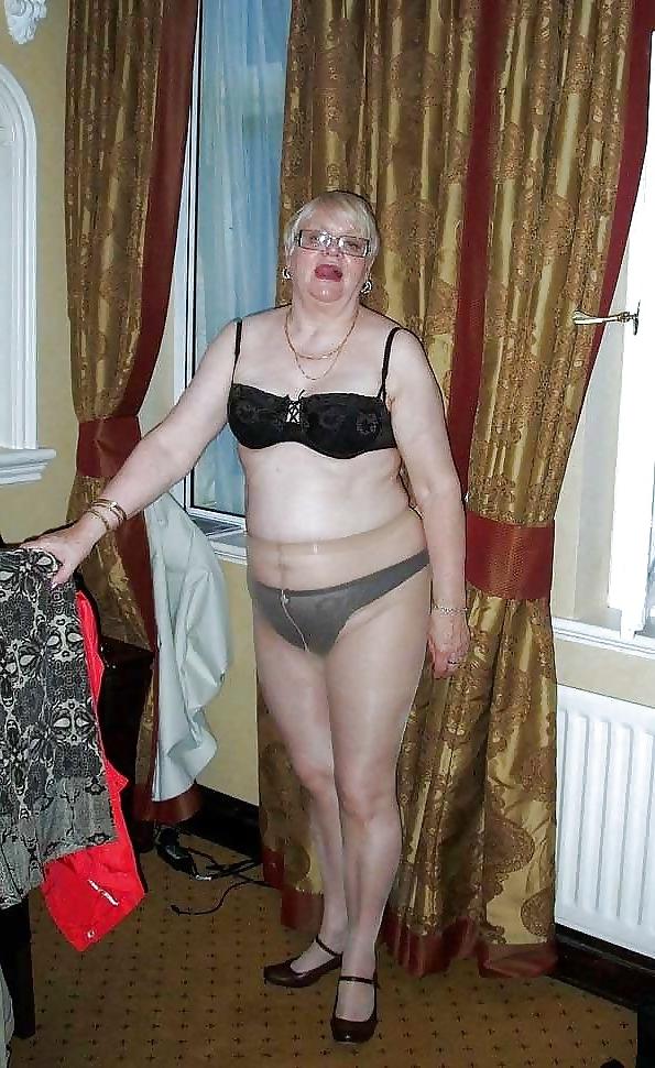25P Women in panties under pantyhose 18