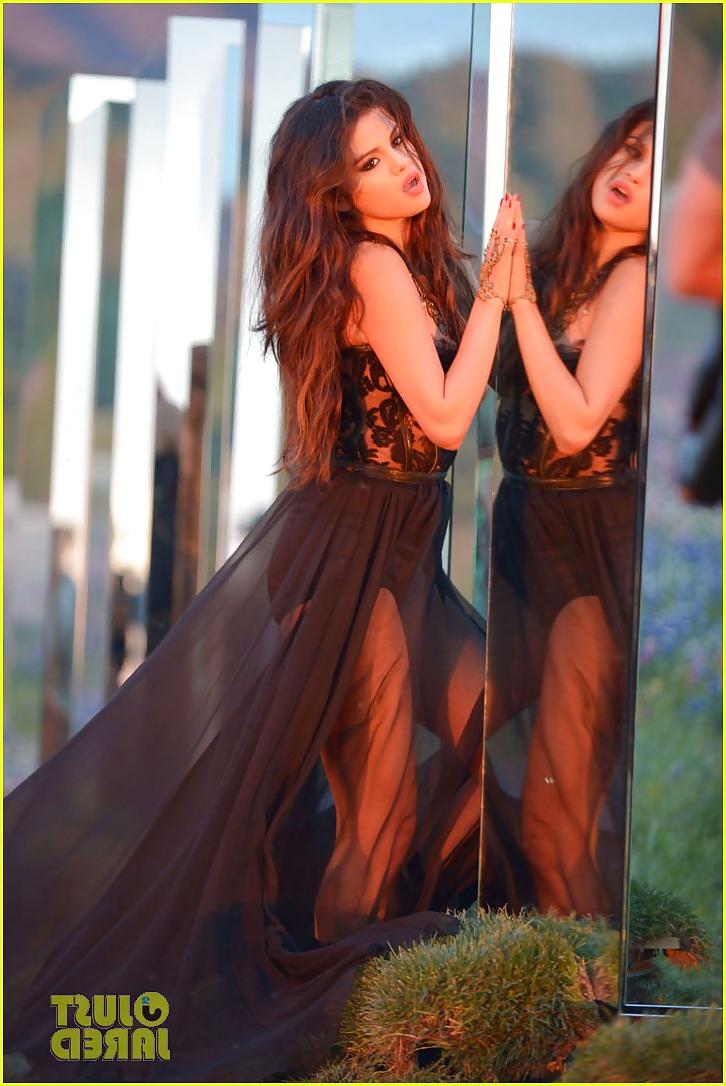 19P Selena Gomez - Hot Latin Slut for a hard Fuck