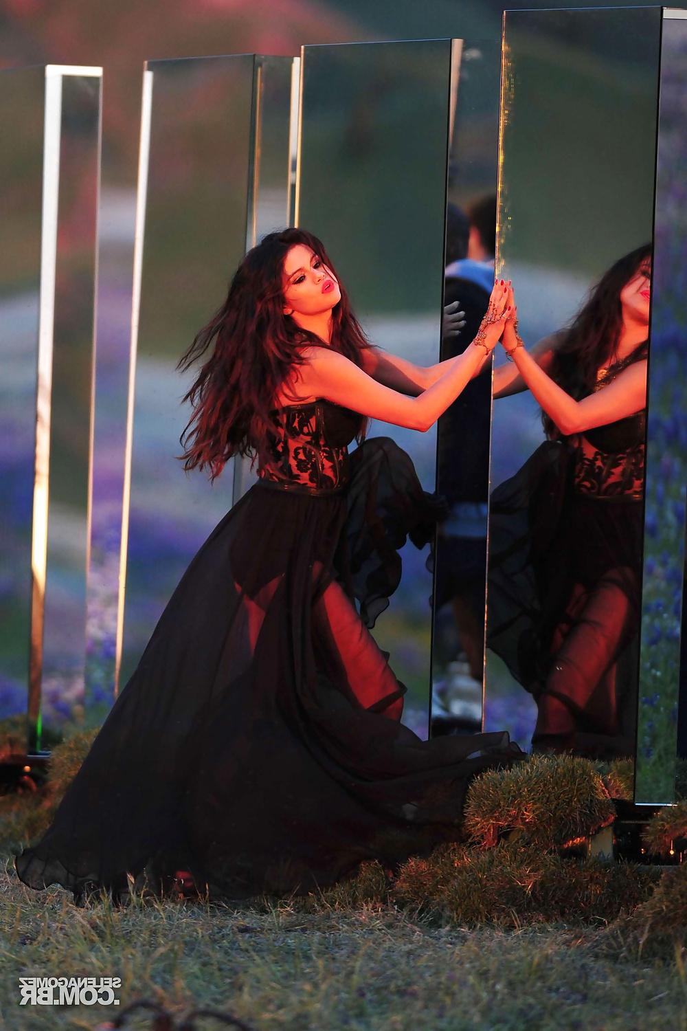 19P Selena Gomez - Hot Latin Slut for a hard Fuck