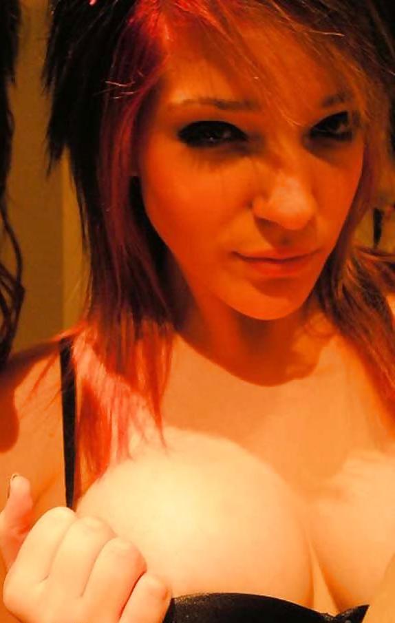 25P Lusty & Busty Teen Selfies 41