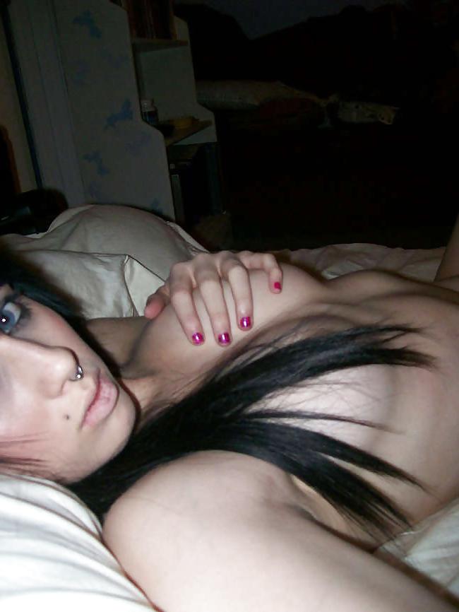 25P Lusty & Busty Teen Selfies 41