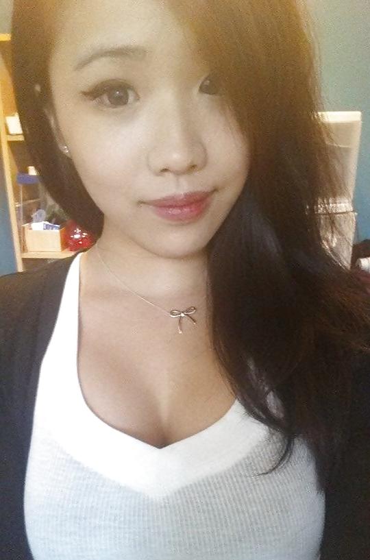 25P KireiAutumn (TWITCH TV BUSTY SLUT)