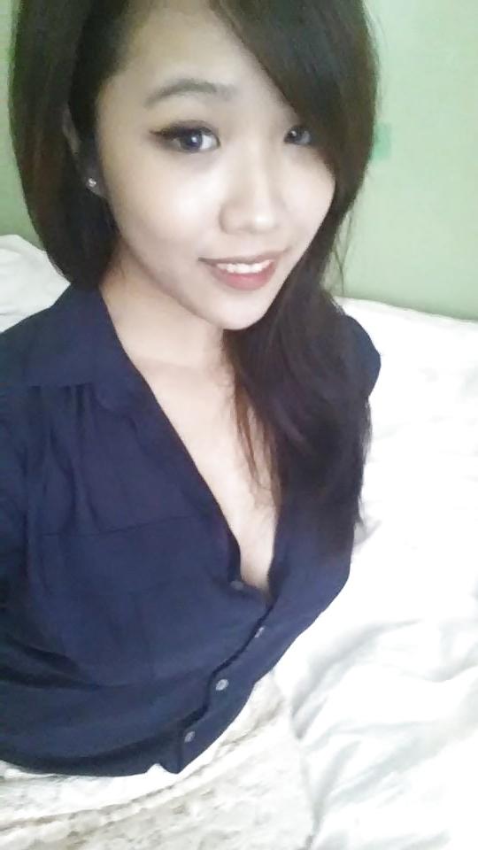 25P KireiAutumn (TWITCH TV BUSTY SLUT)