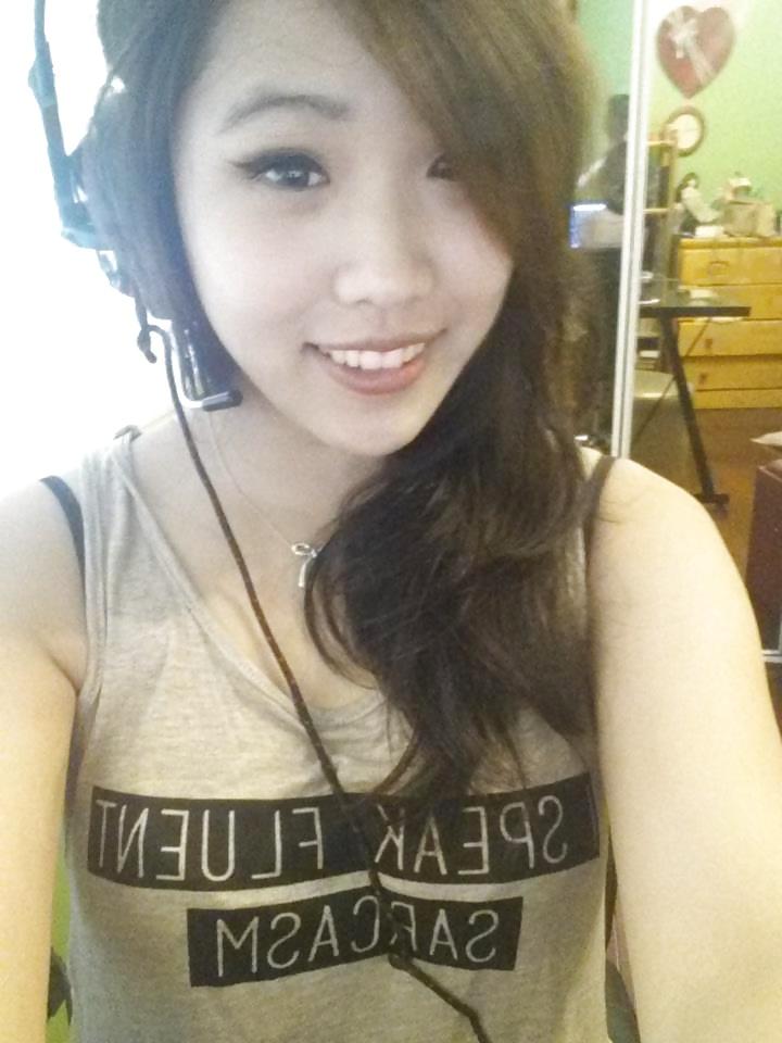 25P KireiAutumn (TWITCH TV BUSTY SLUT)