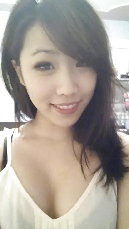 25P KireiAutumn (TWITCH TV BUSTY SLUT)