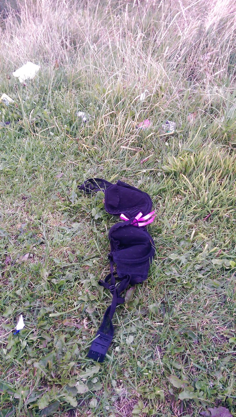 6P More dirty panties in the wild
