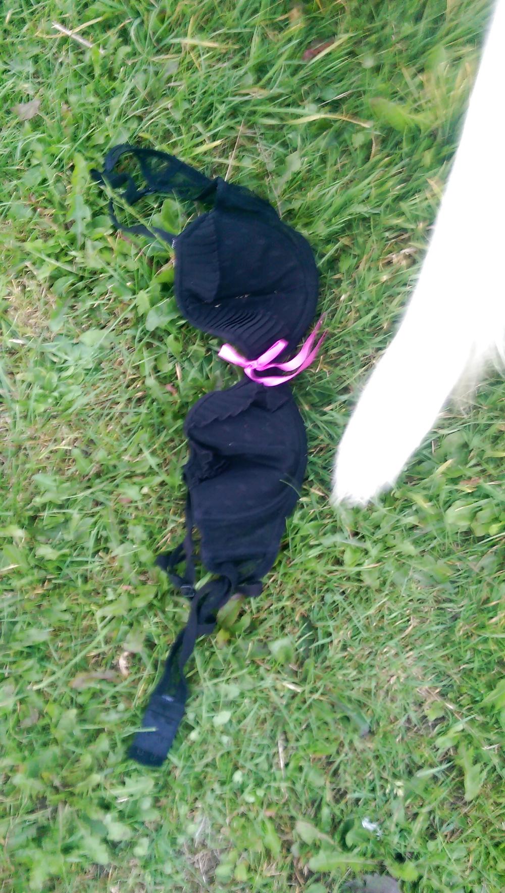 6P More dirty panties in the wild
