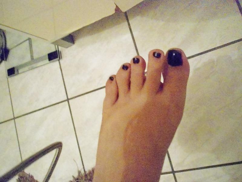 25P Random feet, footjob pt 10