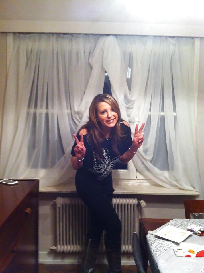 25P Kate une milf a remplir de sperme