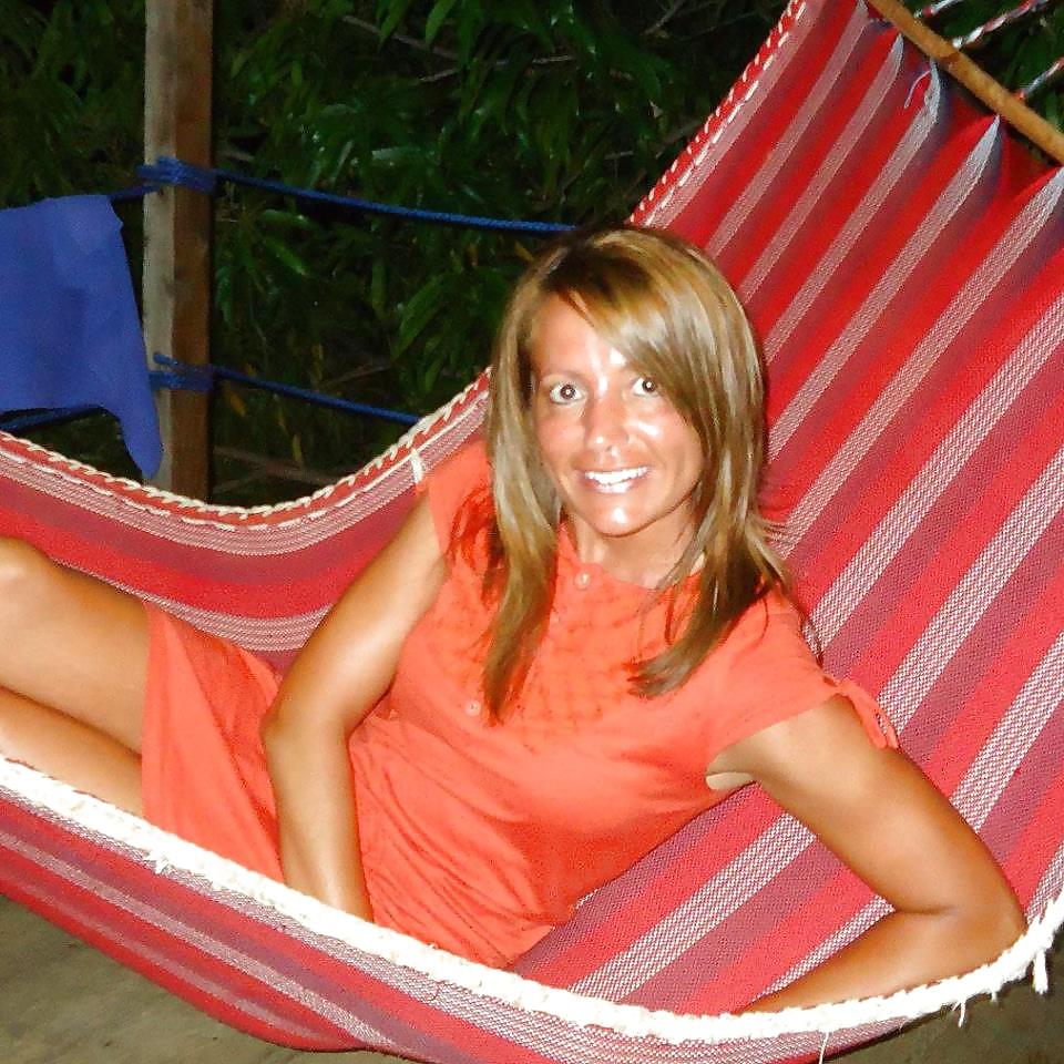 25P Kate une milf a remplir de sperme