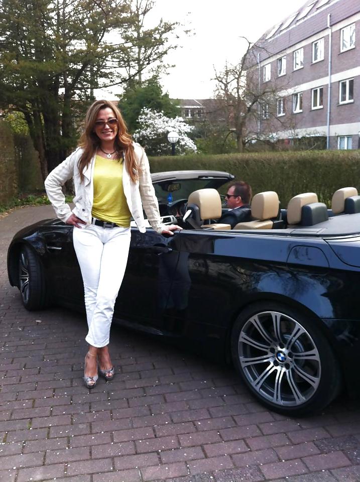 25P Kate une milf a remplir de sperme