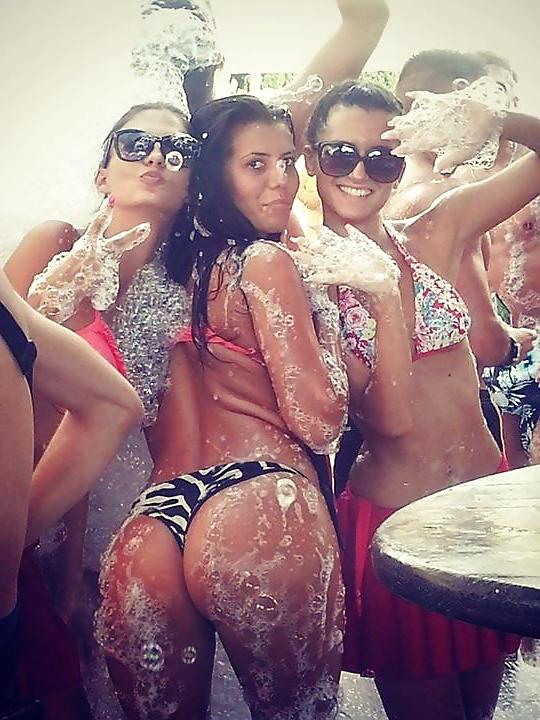 25P Hot Serbian Girls Summer Edition 