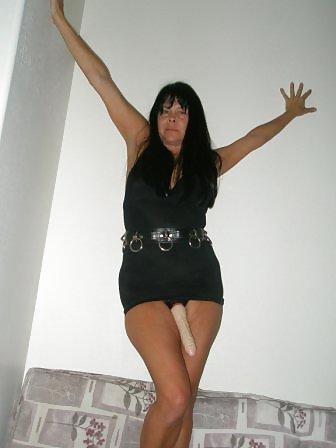 18P Little girl loves to hurt