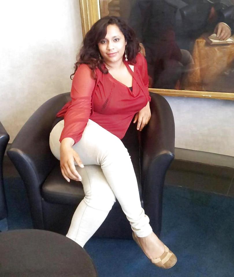 13P Busty Milf Shahida