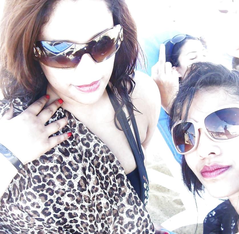 13P Busty Milf Shahida