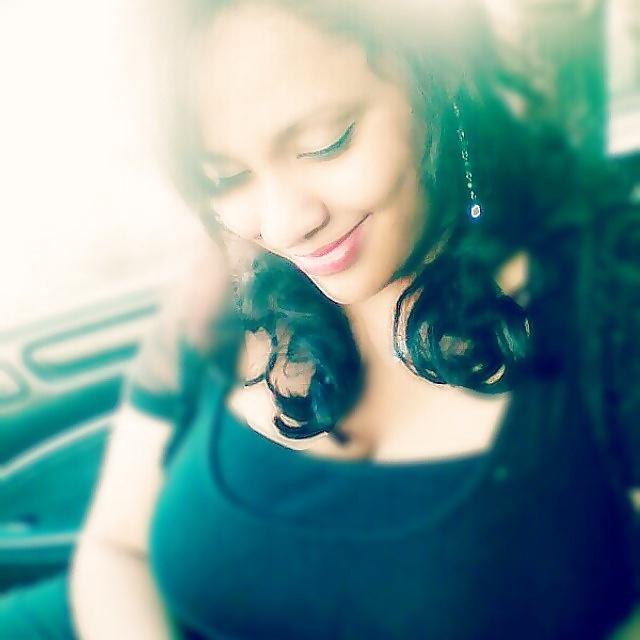 13P Busty Milf Shahida