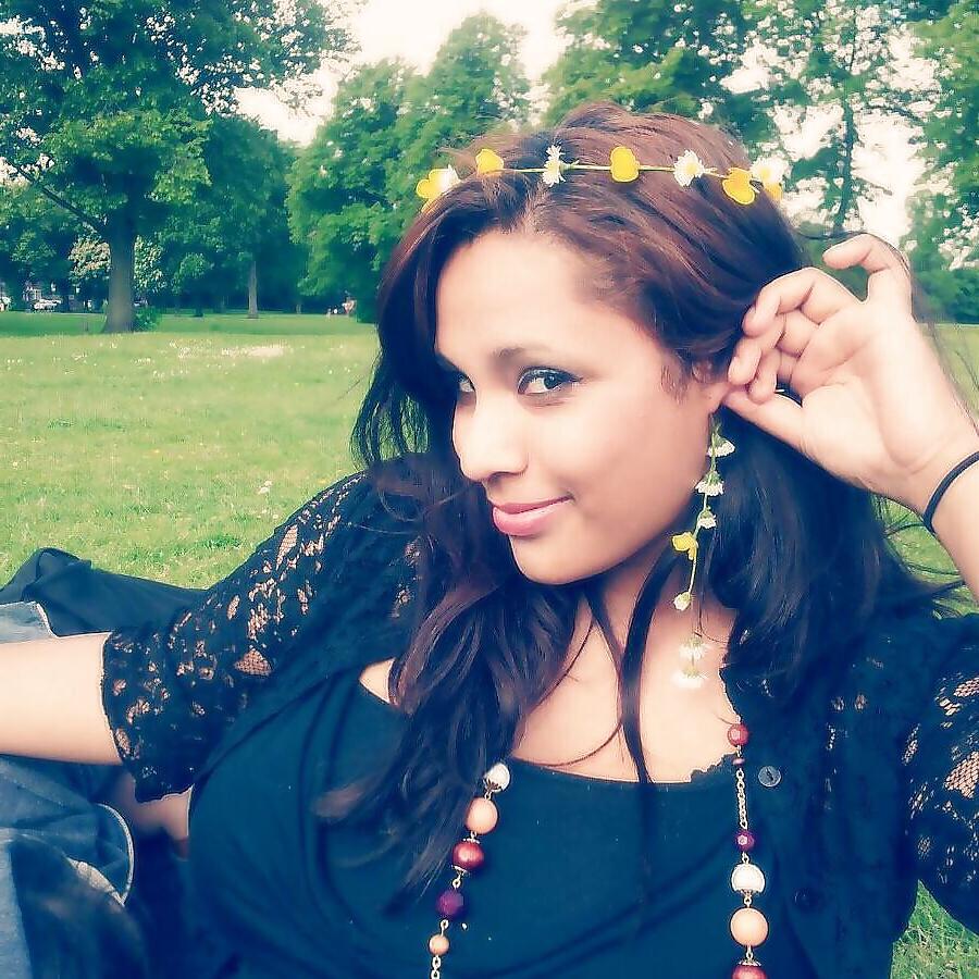 13P Busty Milf Shahida