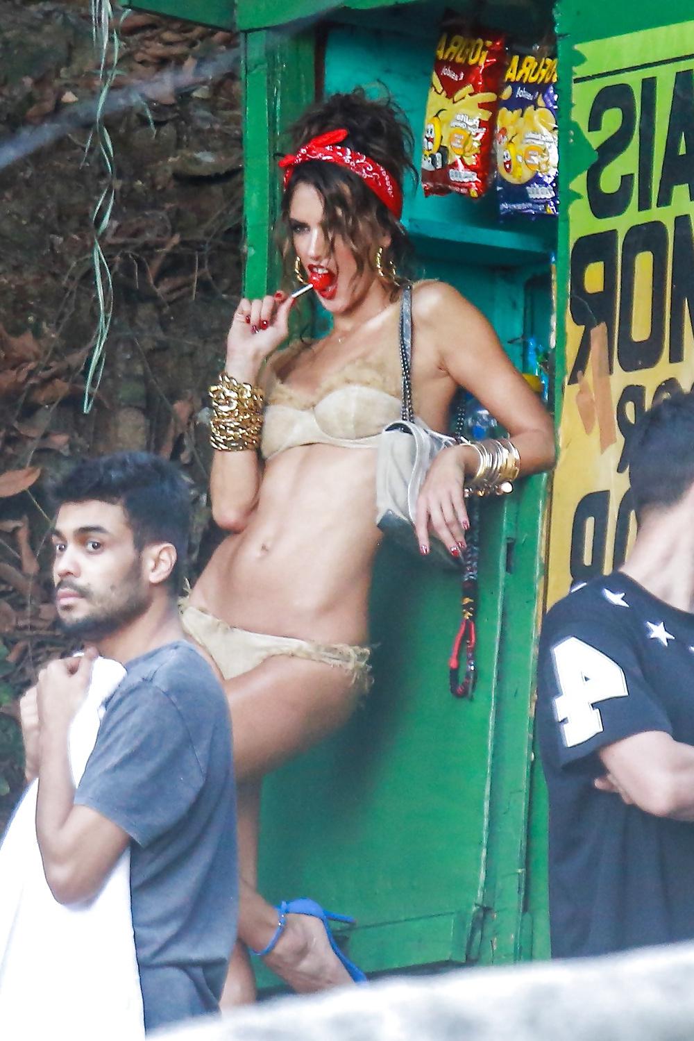 25P Alessandra Ambrosio - Whore Dress