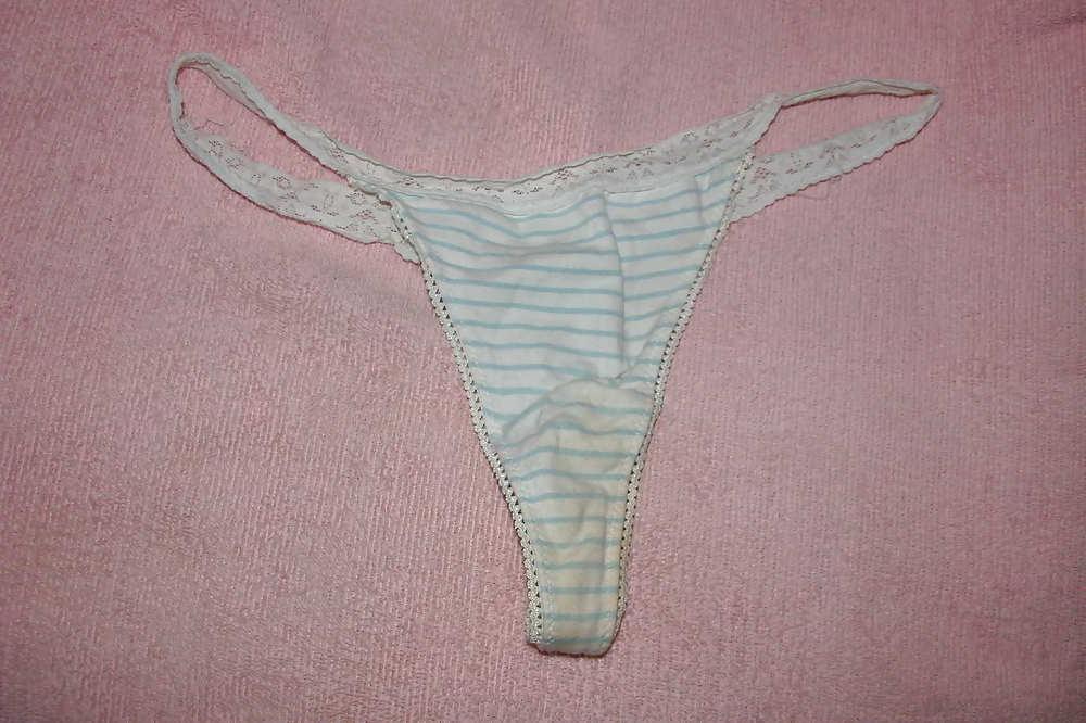 12P Blue skimpy knickers