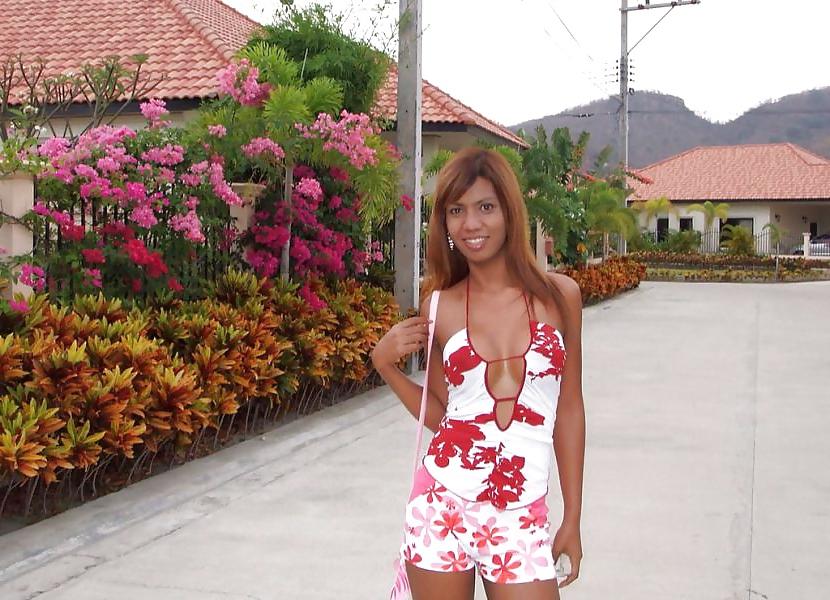25P Ladyboy Champagne from Hat Yai
