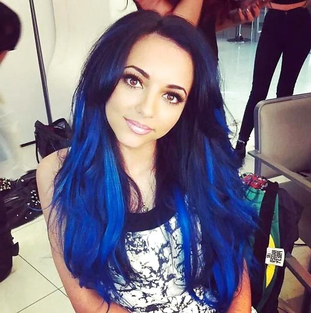 7P Girls with Blue Hair