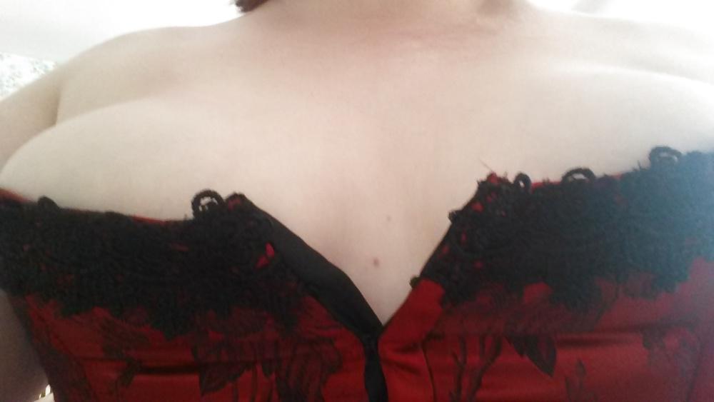 7P Red Corset Strip