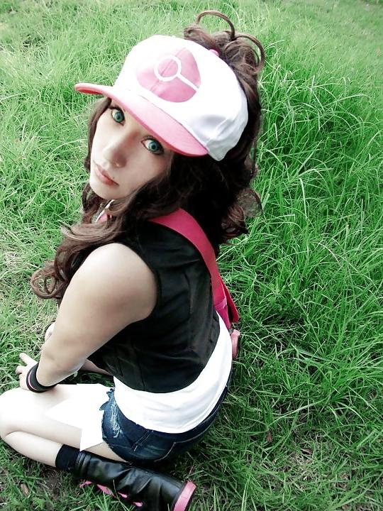 10P Hot Hilda Cosplay (Pokemon)
