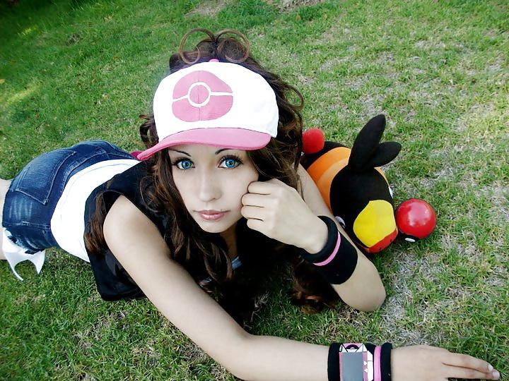 10P Hot Hilda Cosplay (Pokemon)