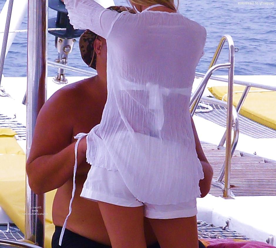 4P Surfer Boy on boat trip with friend !!