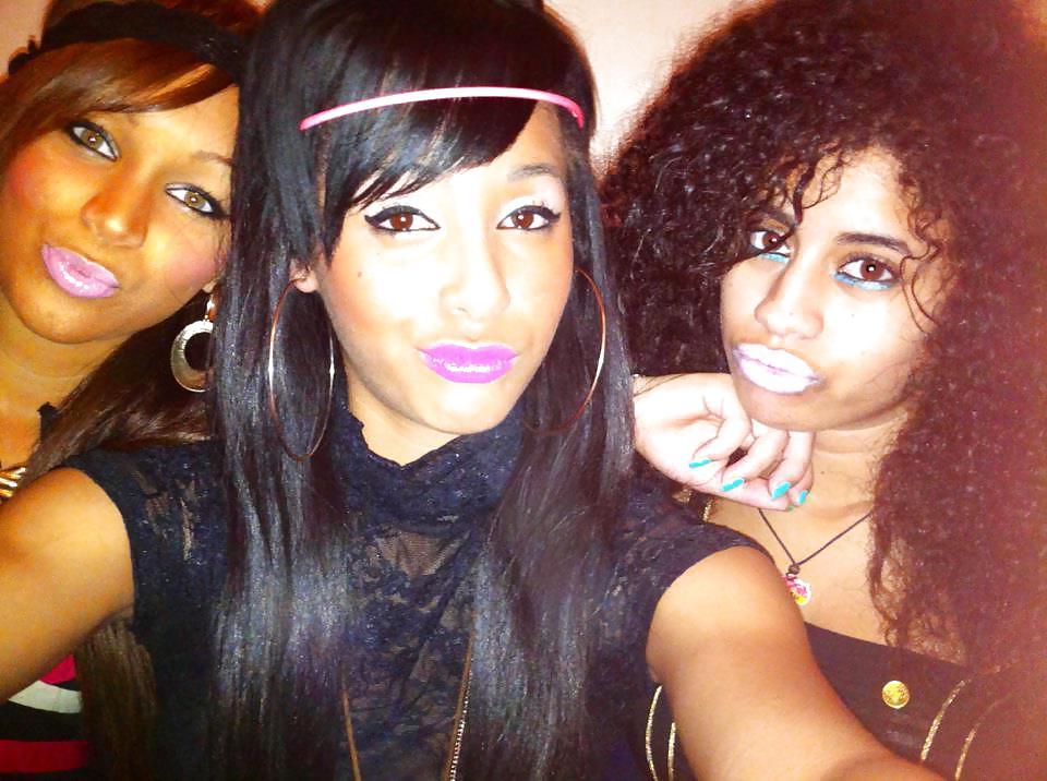 12P Girl french arab paris