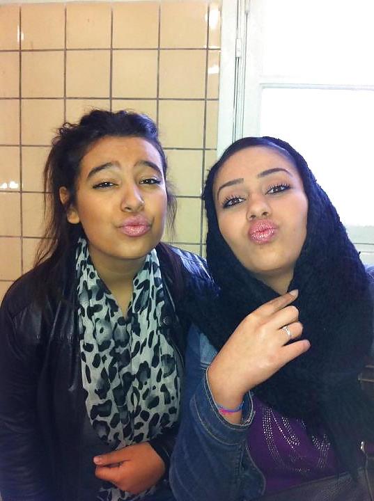 12P Girl french arab paris