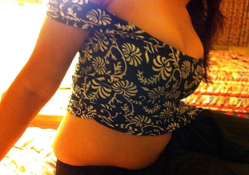 10P Selfshot pakistani girl