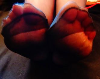13P Foot worship