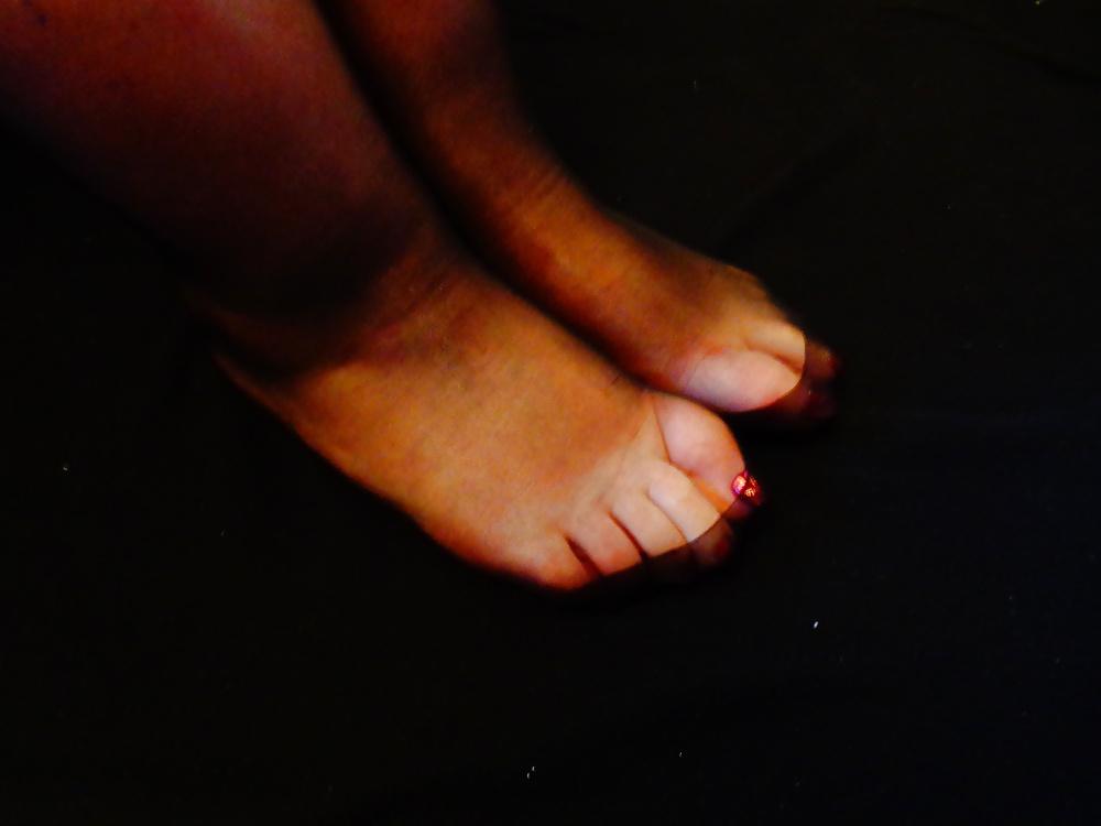 13P Foot worship