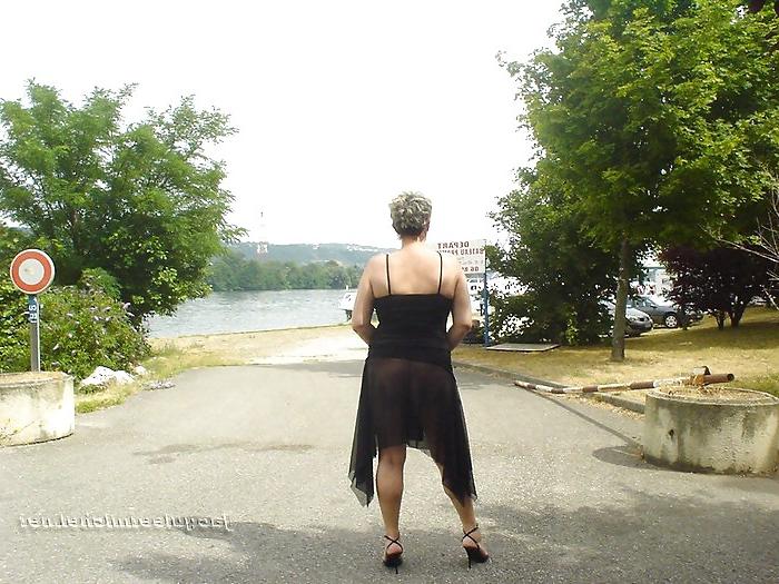 9P Fabienne french mature outdoor 2