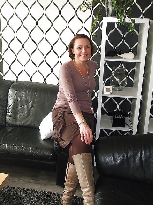 17P Dirty comments on dutch mommy