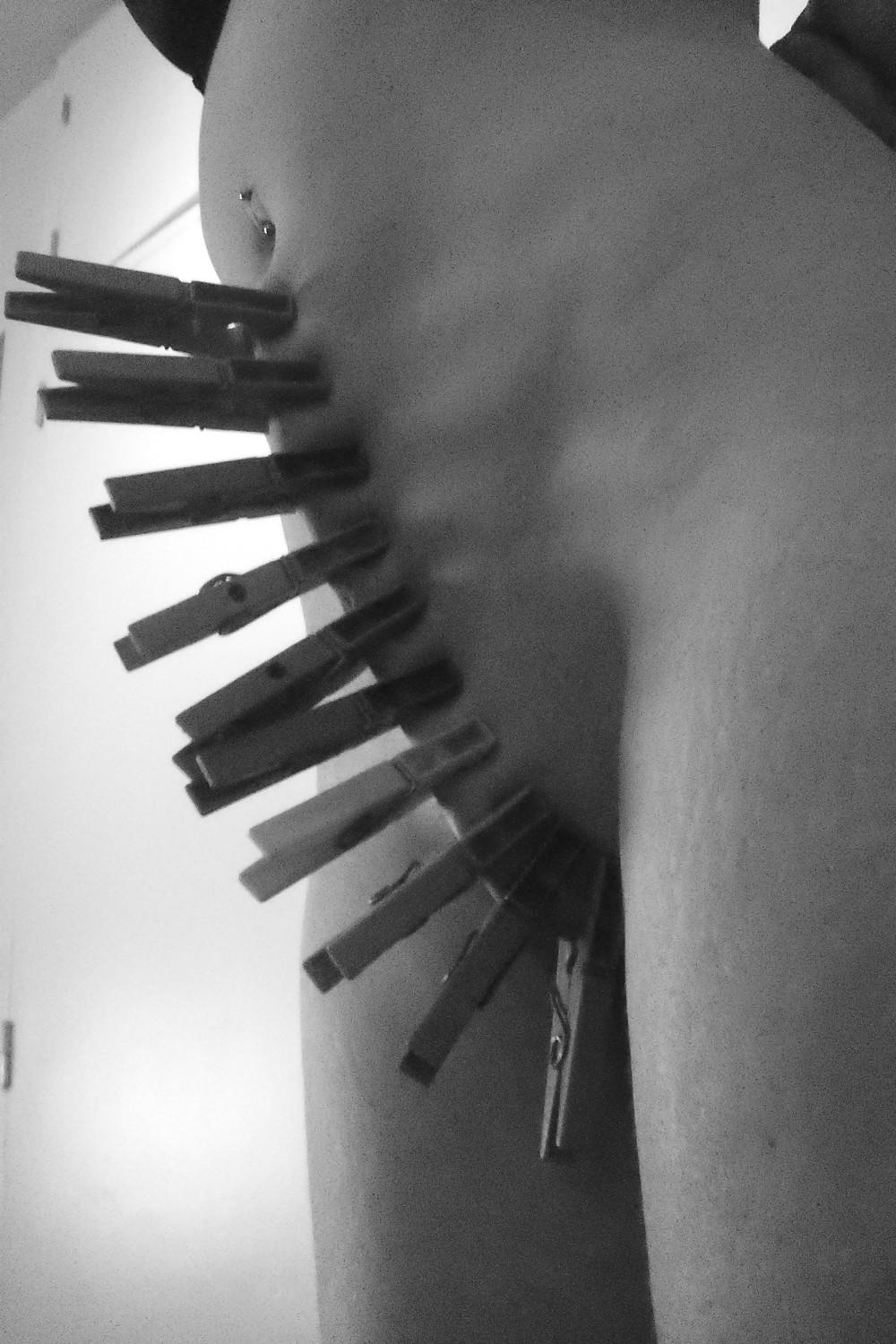 12P Tits pain