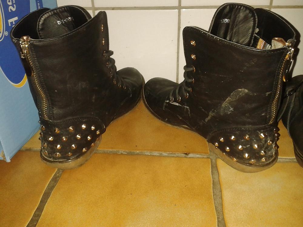 14P Cum in Shoes of a co-worker