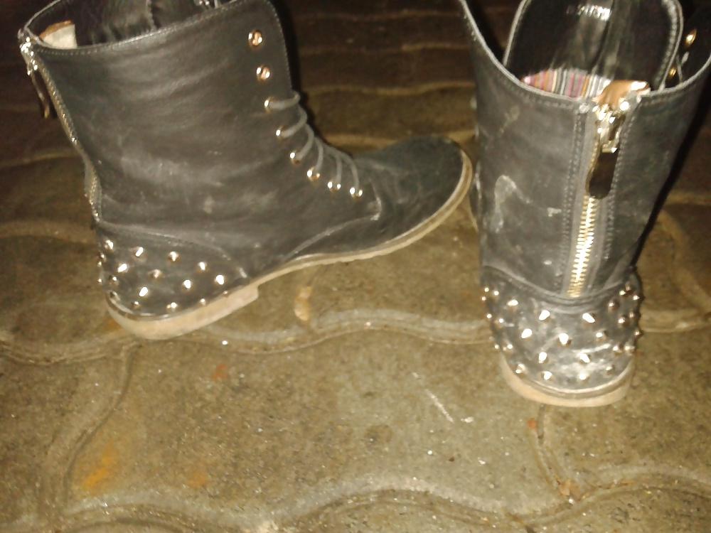 14P Cum in Shoes of a co-worker