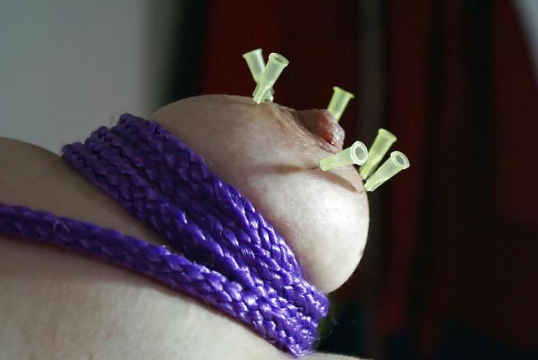 25P Pain Slut Laura
