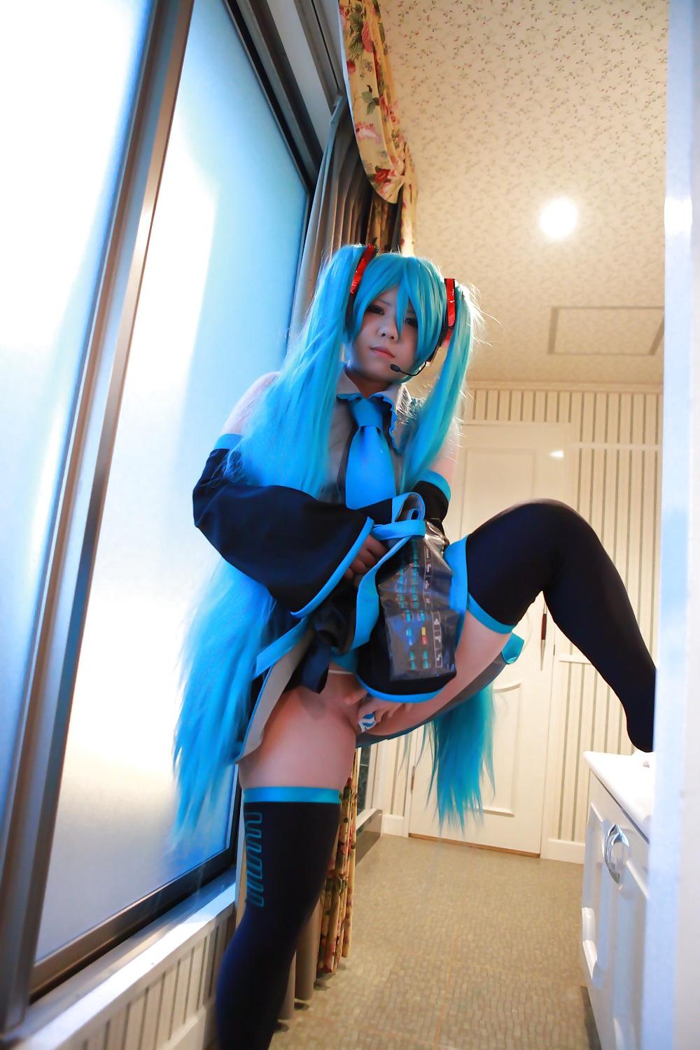 25P Sexy Ero Hatsune Miku Cosplay