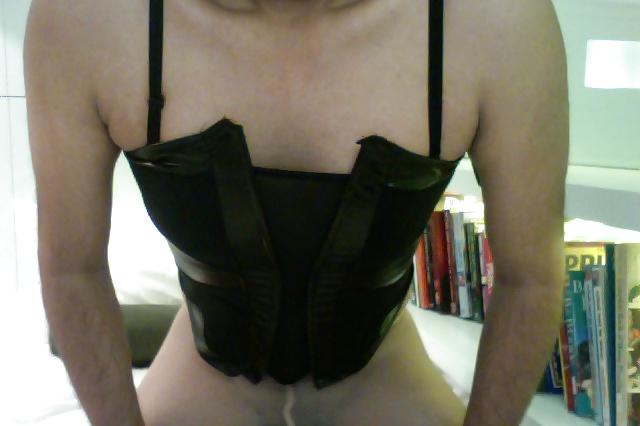 9P Leather-corset and mask..