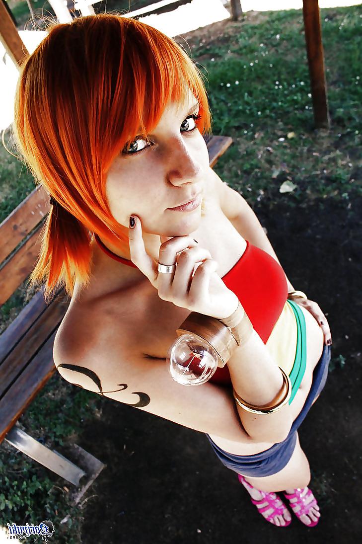 25P One Piece Cosplay