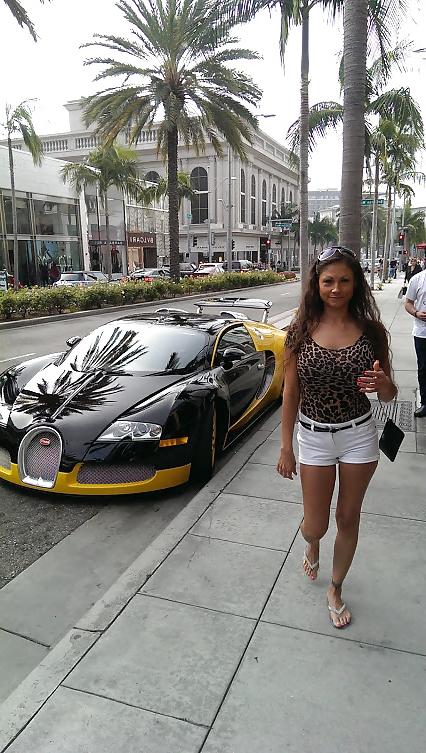 14P Latina milf with body