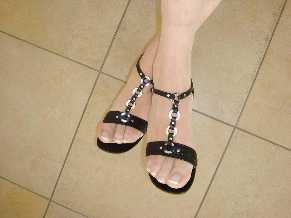 6P Shoes & french pedi