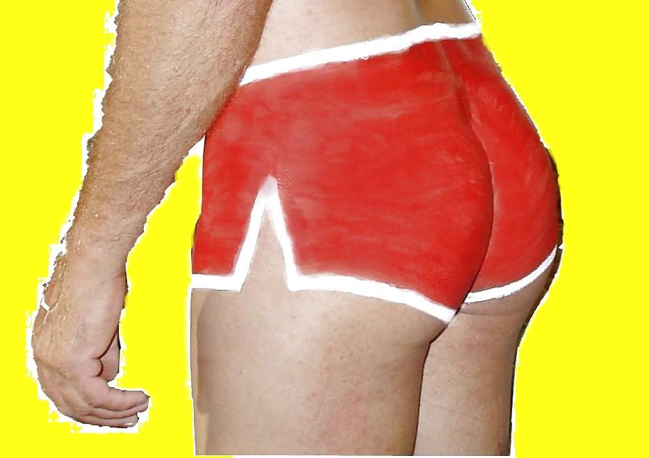 16P Crossdresser body painting
